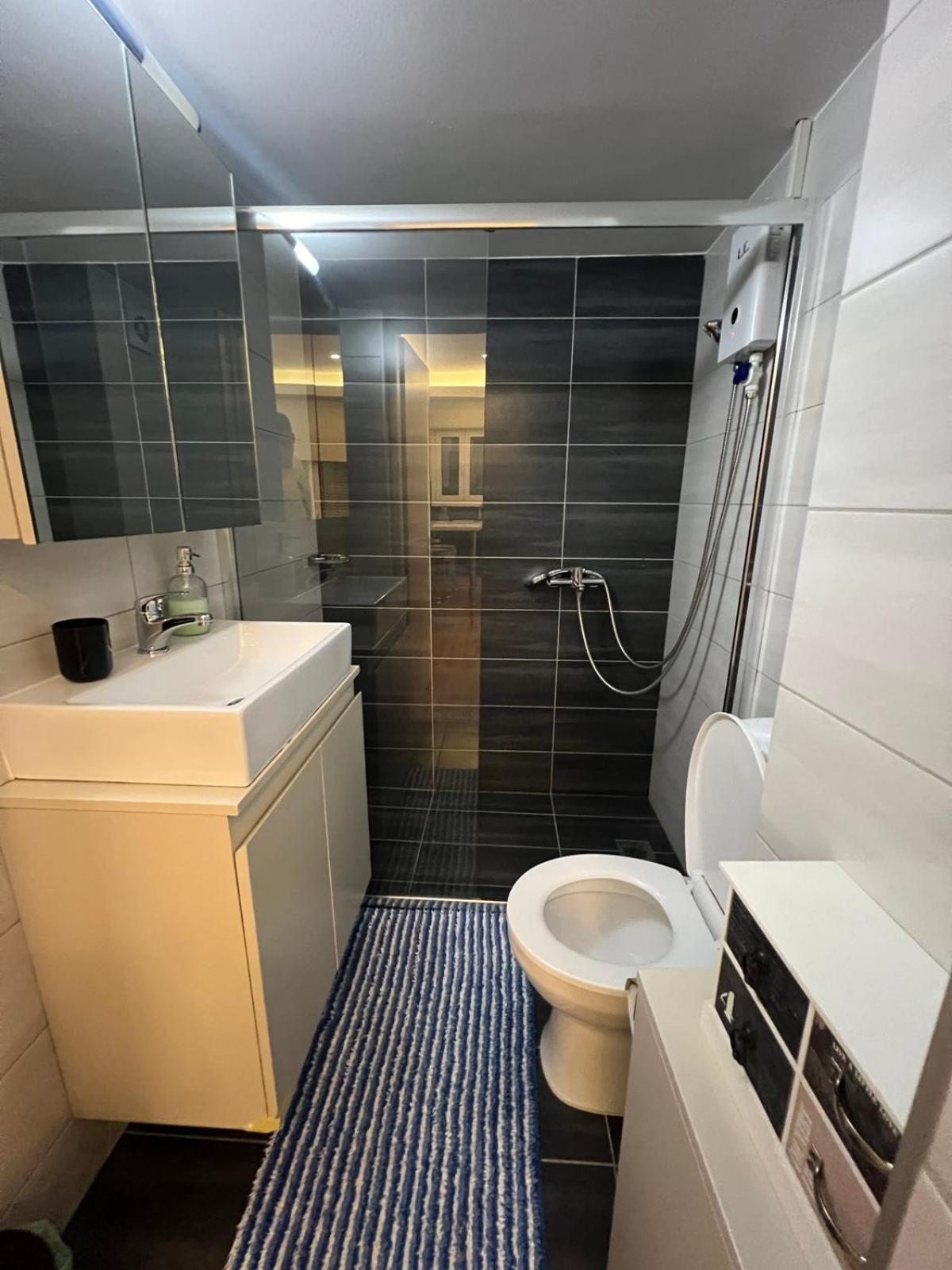 Perraivou Apartment *